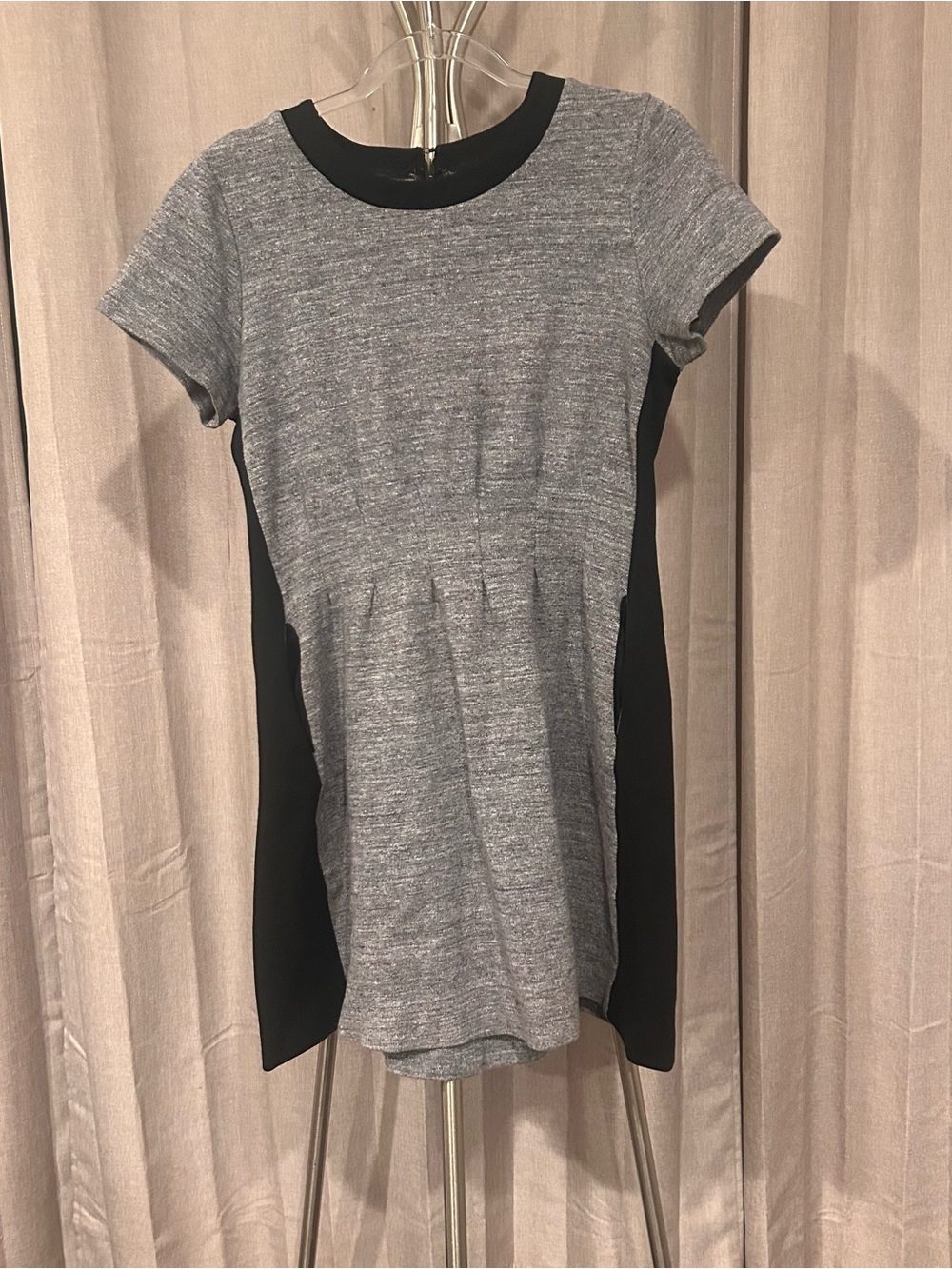Madewell Gray and Black Short Sleeve Tunic Top